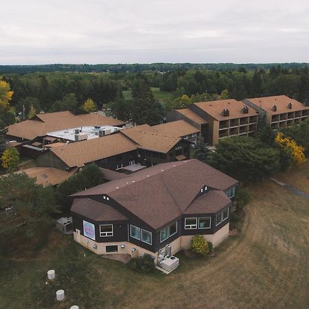 Elkhorn Resort, Spa, And Conference Centre Wasagaming Exterior foto