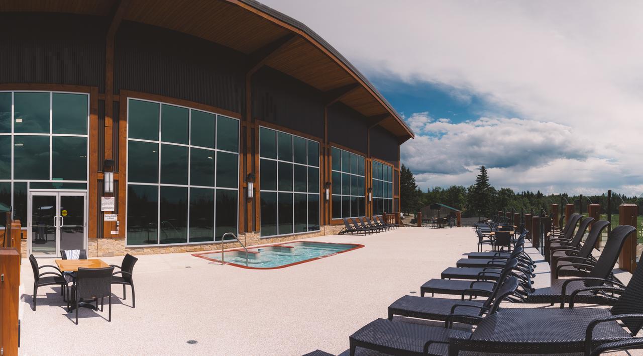 Elkhorn Resort, Spa, And Conference Centre Wasagaming Exterior foto