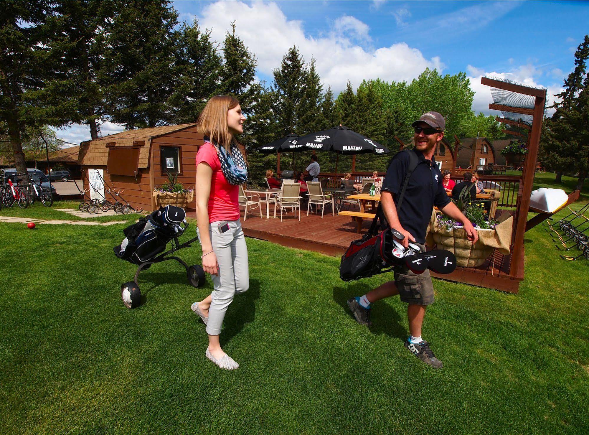 Elkhorn Resort, Spa, And Conference Centre Wasagaming Exterior foto
